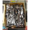 Image 1 : BOX FULL OF FLATWARE