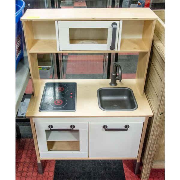 BAILIFF SEIZURE: WOODEN PLAY KITCHEN 40 X27 X15 