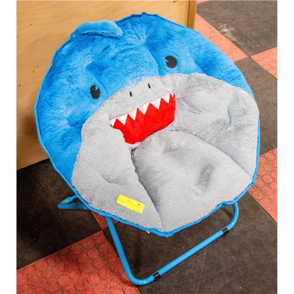 CHILDREN'S FOLDING SHARK SEAT/ LOUNGER