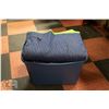 Image 1 : BAILIFF SEIZURE: TOTE OF MOVING BLANKETS