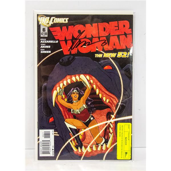 ARTIST SIGNED WONDER WOMAN #6 COMIC BOOK