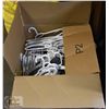 Image 1 : LARGE BOX METAL AND PLASTIC HANGERS