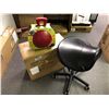 Image 2 : HP Saddle Stool and Jolly Ball (10in ball for Average Size Horses) by Horsemen's Pride