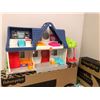 Image 2 : Fisher Price Friends Together Play House, Deluxe Kick and Play Piano Gym, FFP 3in1 On the Go Camper