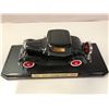 Image 2 : Ford 1932 3-Window Couple - 1/18 Scale Diecast Car