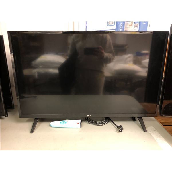 Two SAMSUNG Television with remotes (working ) 31in Screen (Hotel)