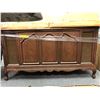 Image 1 : Vintage VIKING Stereo in Cabinet - 48in x 18in x 28in