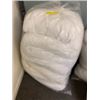 Image 1 : Group of Six Hotel Quality Pillows - Standard Size