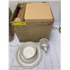 Image 1 : Stone + Lain - 16pc stoneware Dinnerware Set - Snow White