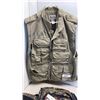 Image 2 : CAMO FANNY PACK AND FISHING VEST