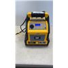Image 1 : CAT POWER JUMP PACK CJ1000DXT 12V JUMP, AC 120V, USB, LED ALL WORKING TIRE PUMP DOES NOT