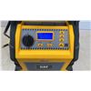 Image 2 : CAT POWER JUMP PACK CJ1000DXT 12V JUMP, AC 120V, USB, LED ALL WORKING TIRE PUMP DOES NOT