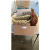 Image 1 : BOX OF THROW PILLOWS