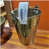 Image 4 : HEAVY BRASS BOWL AND BRASS PAIL