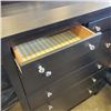 Image 2 : MODERN 6 DRAWER DRESSER