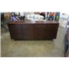 Image 1 : MODERN ESPRESSO SERVER