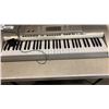 Image 2 : CASIO LK 270 ELECTRIC KEYBOARD WORKING WITH CORD