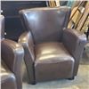 Image 2 : 2 LEATHER ARMCHAIRS ONE SHOWS WEAR