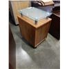 Image 3 : GLASSTOP ROLLING FILING CABINET ENDTABLE