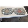 Image 1 : 2 DECORATIVE GARDEN STONES