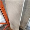 Image 3 : 90.5" X 13 3/4" QUARTZ BARTOP