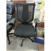 Image 1 : New Mesh Back Office Chair with Fabric Seat