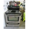 Image 1 : Black Kenmore Electric Stove