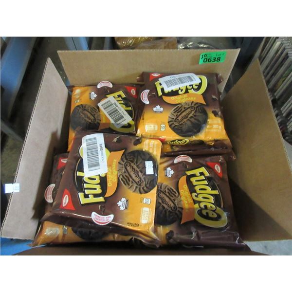 30 x 303 g Packs of FudgeeO Cookies