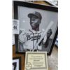 Image 1 : Hank Aaron Autographed Framed Photo w/COA