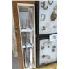 Image 2 : Lot W/S/S Carving Set, Watch, Buttons & More
