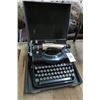 Image 1 : Vintage Remington Typewriter