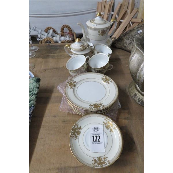 Hyoto China Set