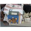 Image 1 : 9-Quilts - 9 X $