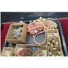 Image 3 : Tray Lot of Fashion Jewelry