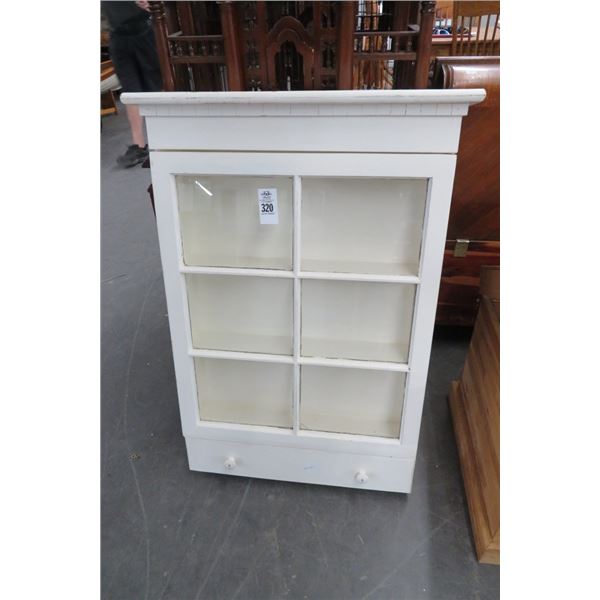 White 6 Panel Vintage Medicine Cabinet