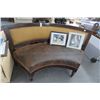 Image 1 : Brown Carved Leather Bench