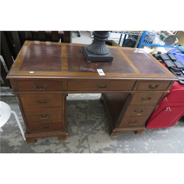 Knee Hole Desk w/Leather Inset Top w/Drawers