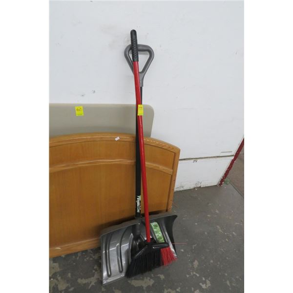 Broom & Steel Core Shovel