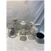 Image 1 : Jars and jugs