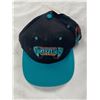 Image 3 : Vancouver Grizzlies Basketball and BallCap