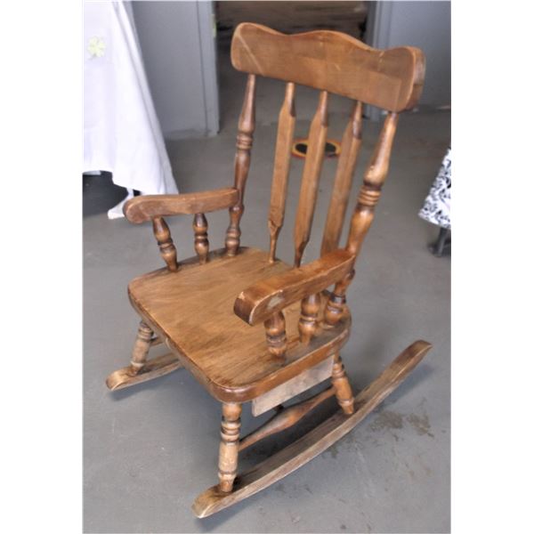 Children's Rocking Chair - Has a Drawer Under the Seat - Stands 28  Tall