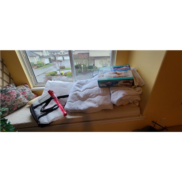 Cloud Pillow & Mattress Topper Cat A