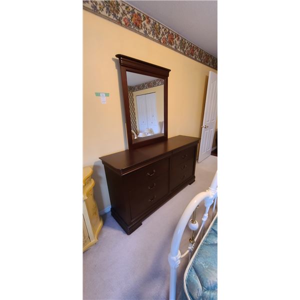 Mirrored Dressing Table Cat C