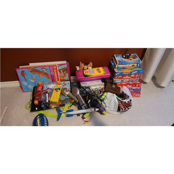 Assortment of Games & Toys Cat A