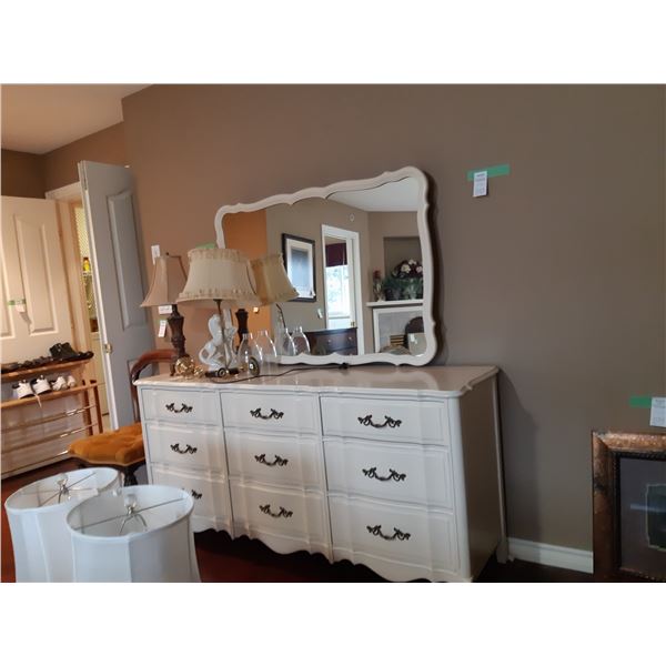 Mirrored Dressing Table Cat C