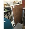 Image 2 : 2 Metal Desks