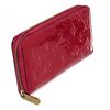 Image 2 : Louis Vuitton Red Monogram Vernis Leather Zippy Wallet