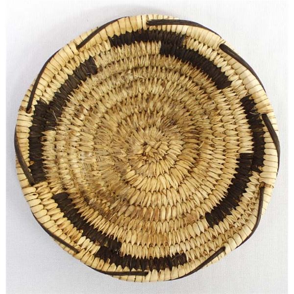 Native American Tohono O'odham Flat Basket