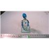 Image 1 : Glass art figure - 8" tall