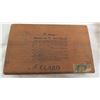 Image 5 : Claro cigar box + wooden item